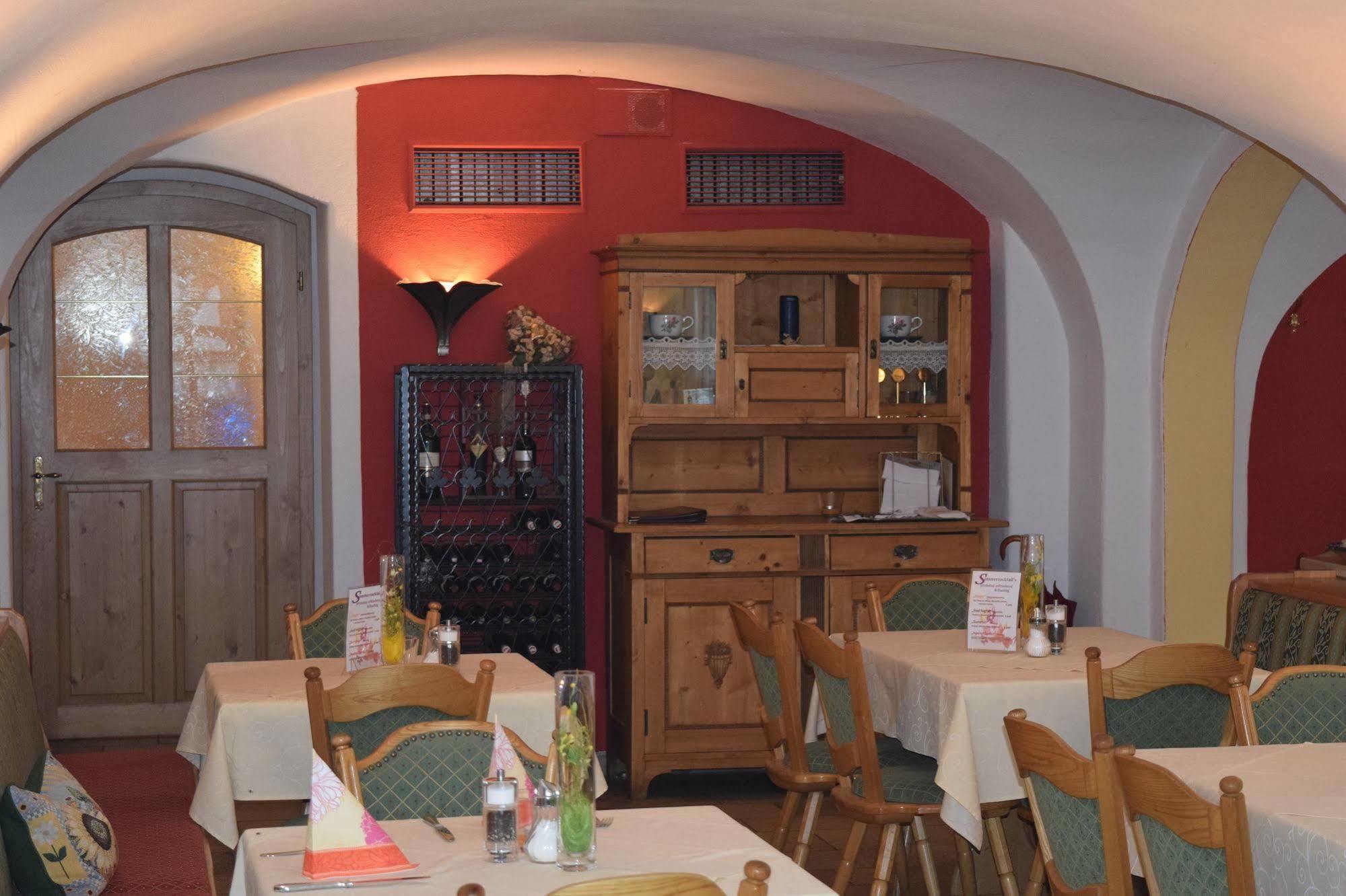 Hotel Zum Braeu Kinding Exterior photo