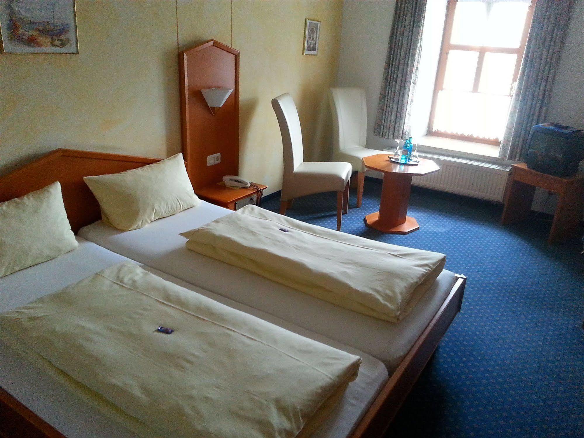 Hotel Zum Braeu Kinding Exterior photo