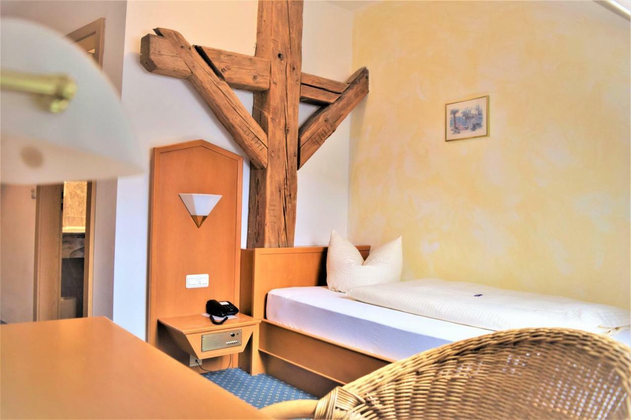 Hotel Zum Braeu Kinding Exterior photo